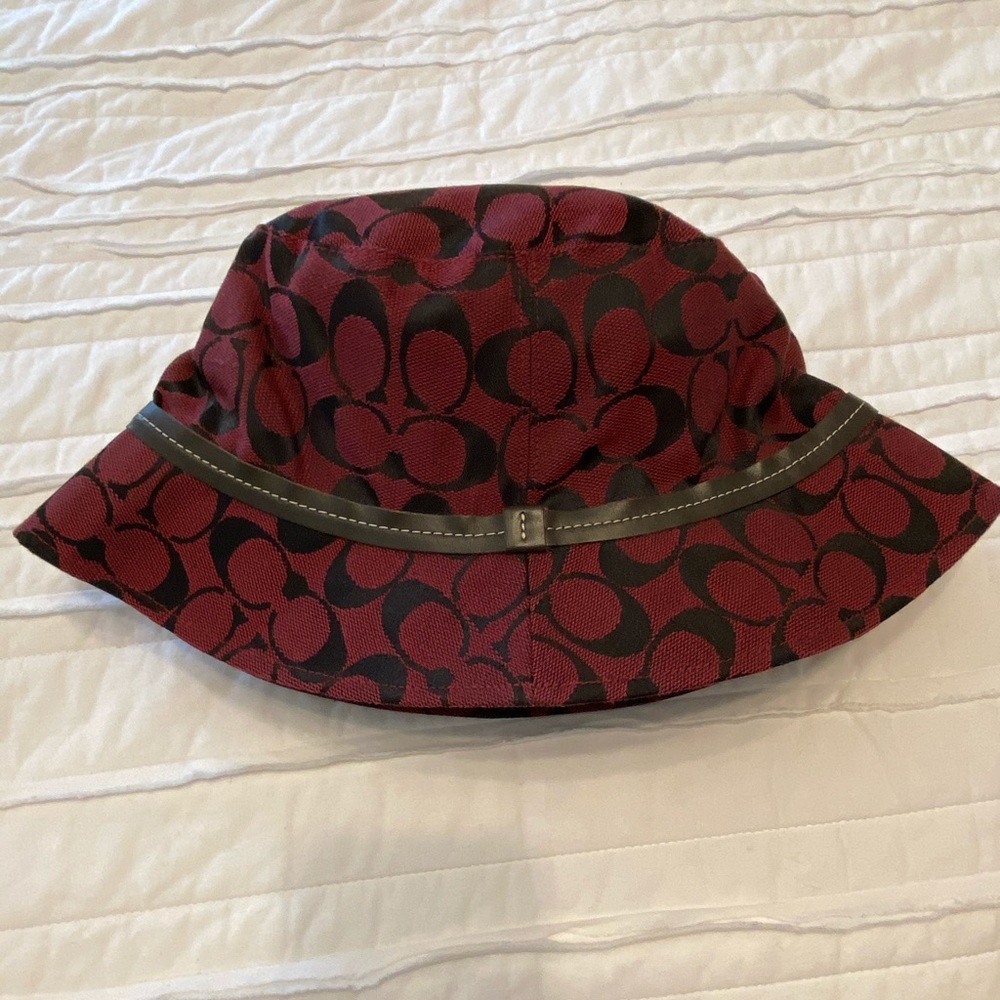 Beautiful Coach Bucket hat
